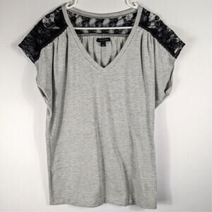 Banana Republic L Gray Lace Shoulder Knit V Neck Short Sleeve Top Women’s Blouse